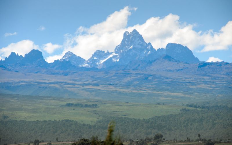 JTS093 – 4 Days trek to Mt. Kenya (Sirimon)